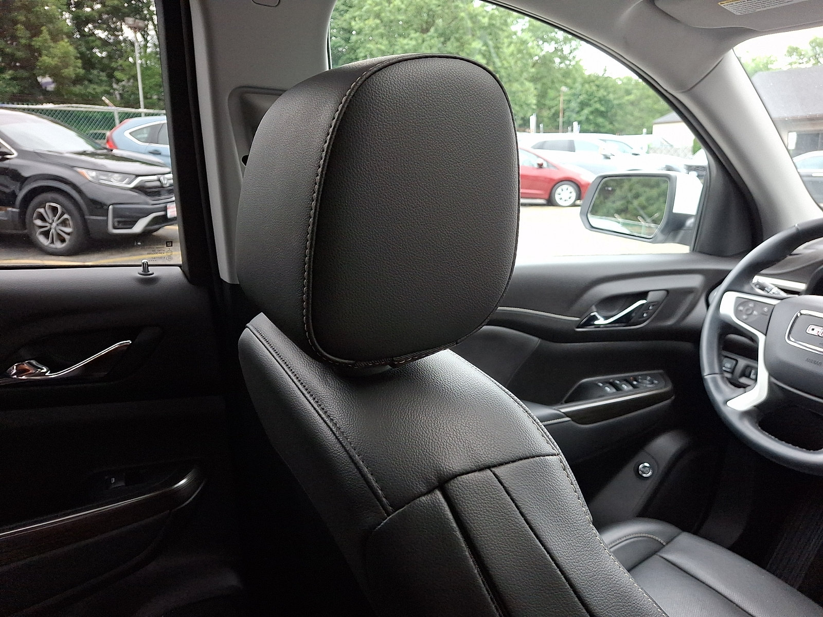 Used 2023 GMC Acadia SLT AWD/4WD image 13