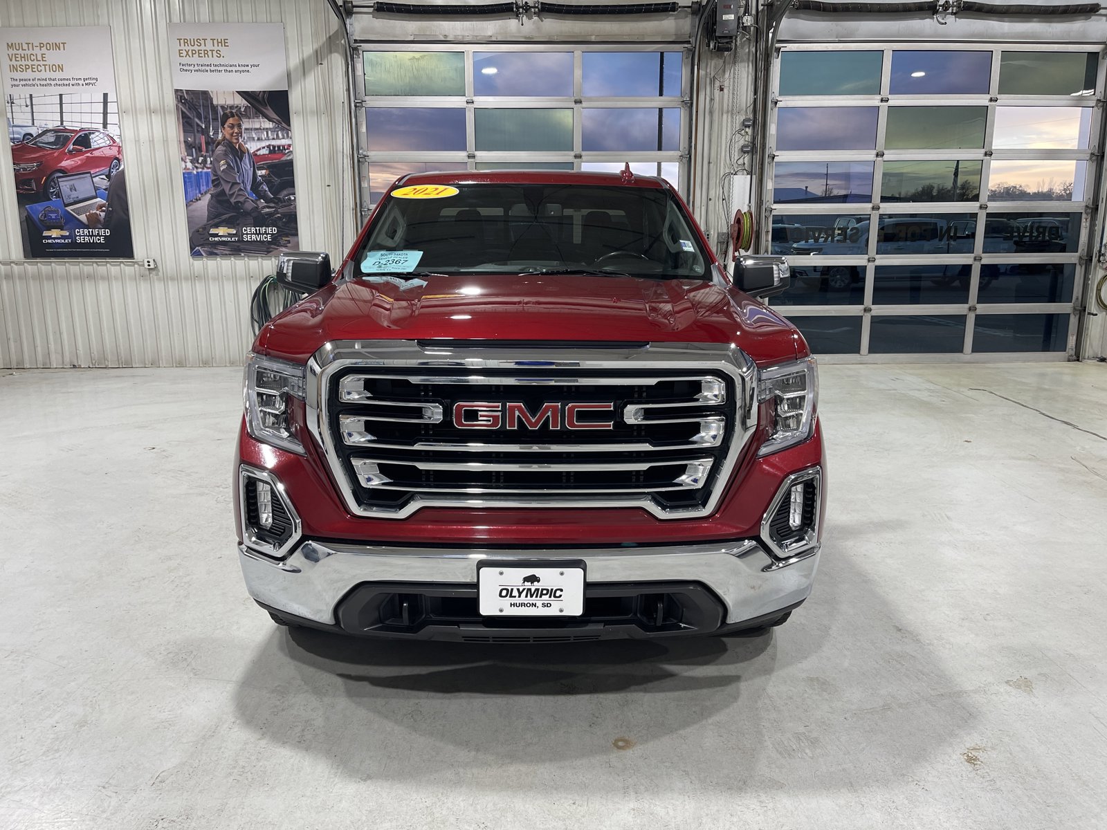Used 2021 GMC Sierra 1500 SLT w/ SLT Premium Package AWD/4WD image 3