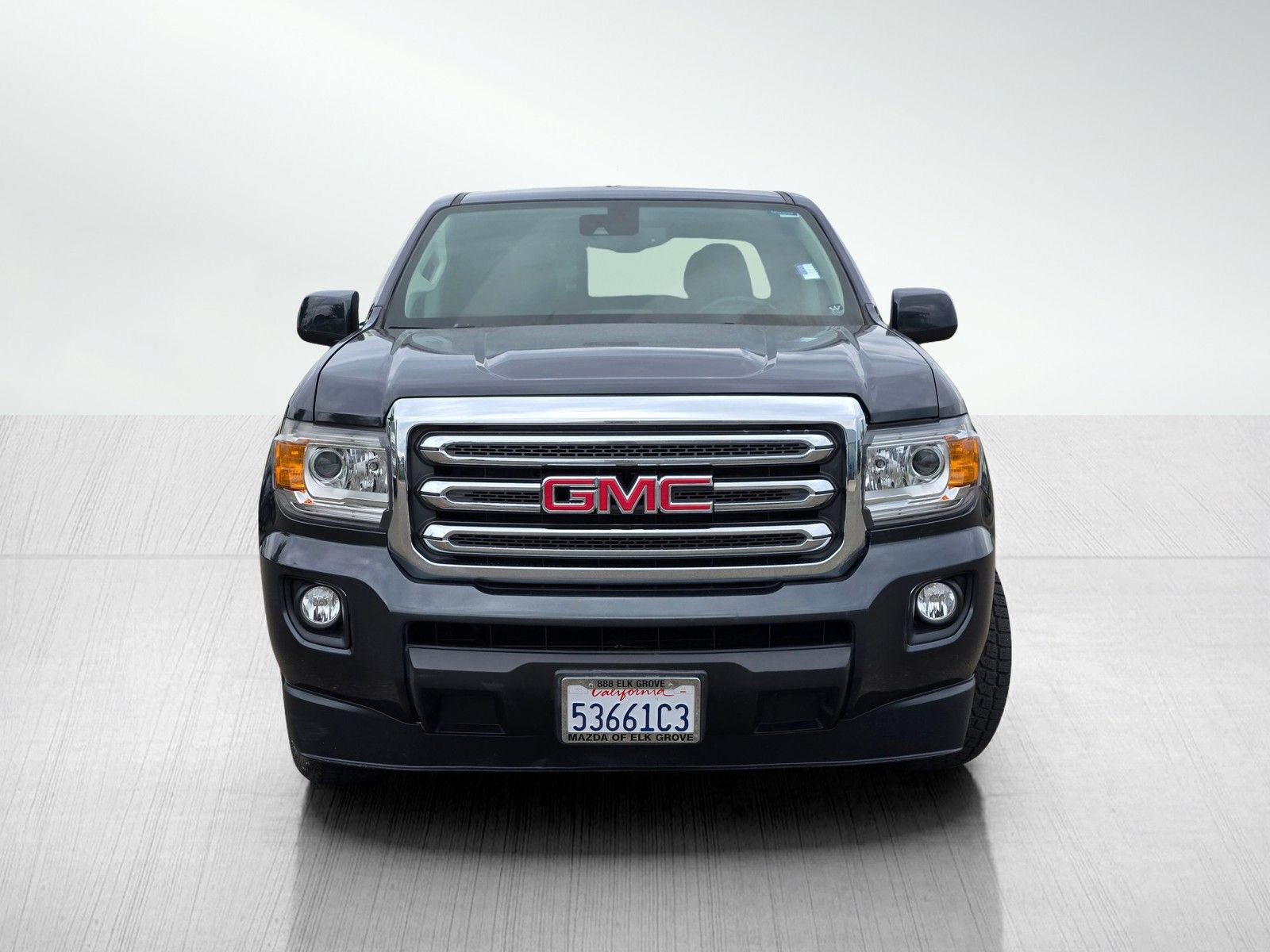 Used 2018 GMC Canyon SLE w/ SLE Convenience Package RWD image 2