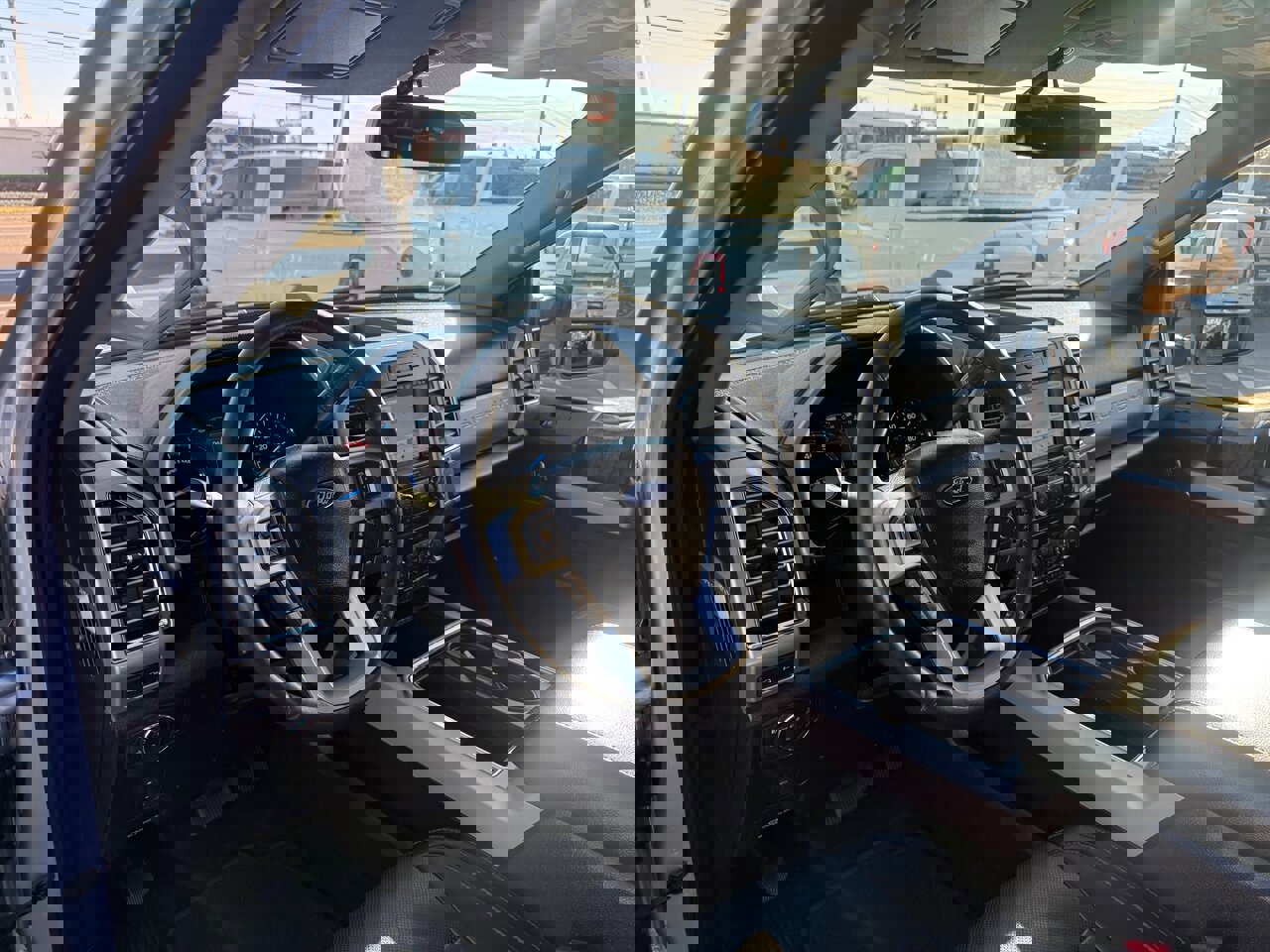 Used 2017 Ford F350 Lariat w/ Chrome Package image 9