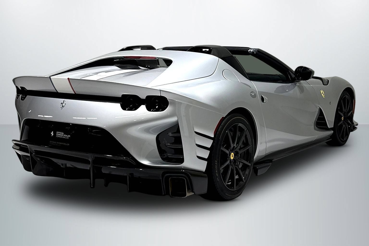 Used 2023 Ferrari 812 Competizione A RWD image 7