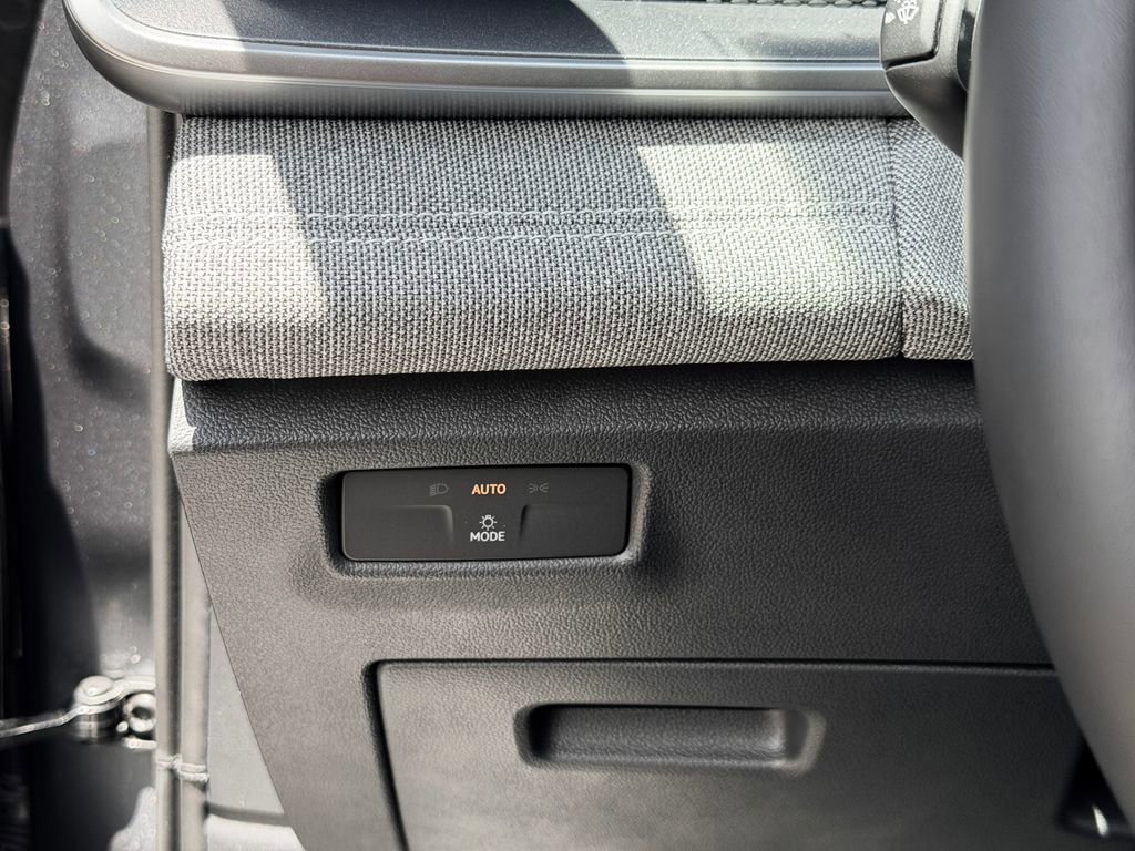 New 2026 Volkswagen Tiguan S FWD image 20