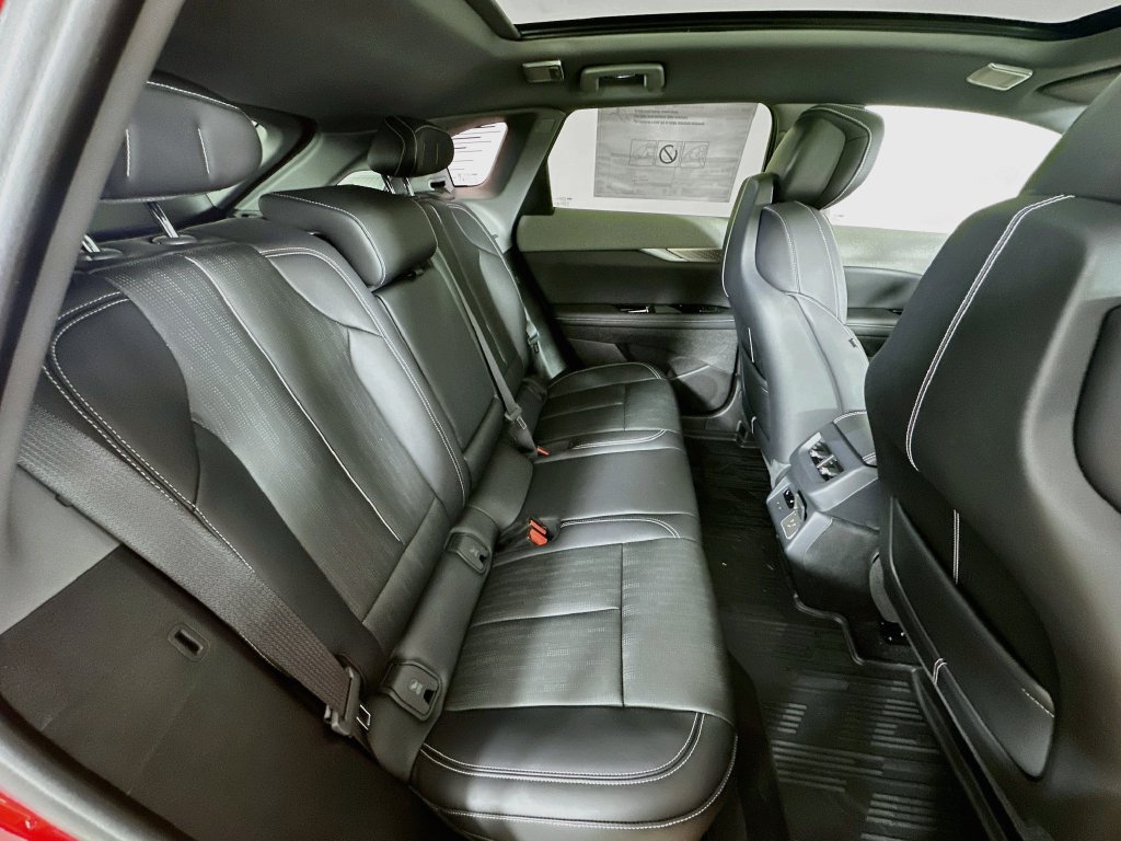 New 2027 Cadillac Optiq Premium Sport w/ LPO, Floor Liner Package AWD/4WD image 36