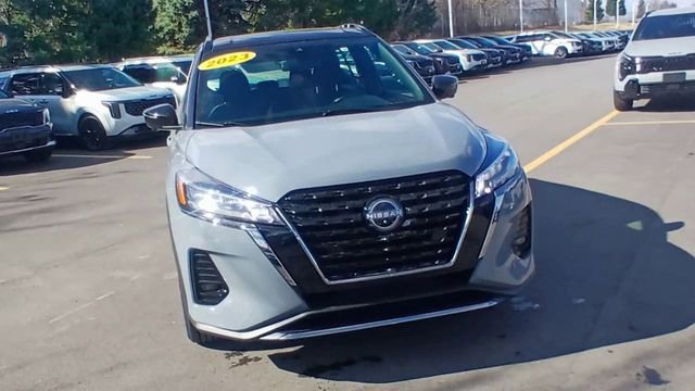 Used 2023 Nissan Kicks SR image 6