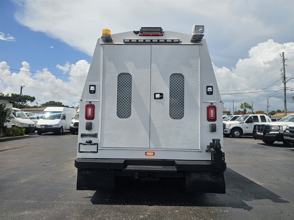 Used 2018 GMC Savana 3500 w/ Power Convenience Package RWD image 6
