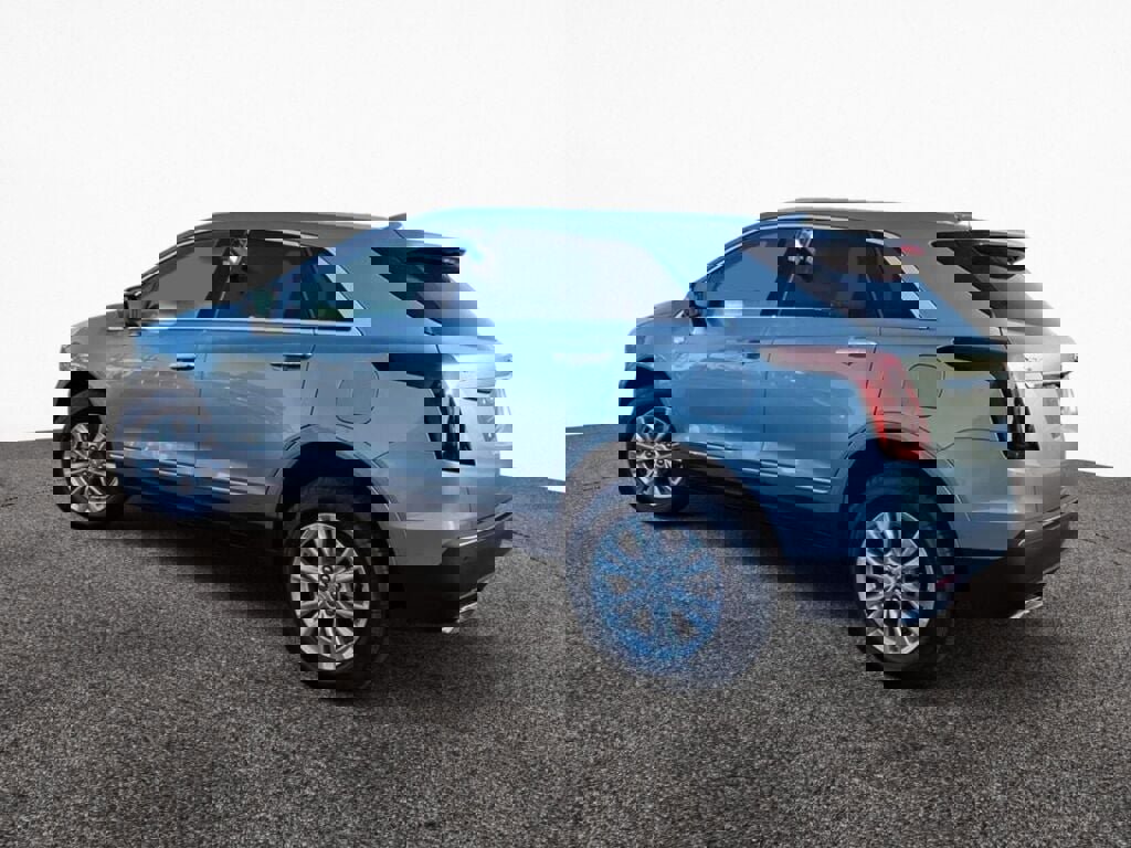 New 2025 Cadillac XT5 Luxury image 4