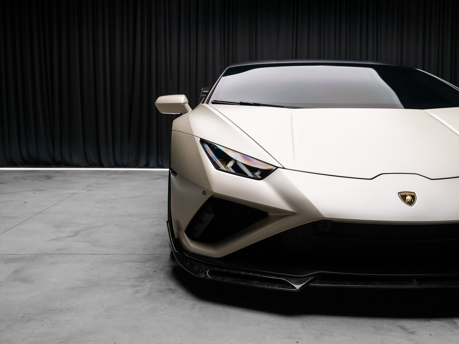 Used 2021 Lamborghini Huracan EVO image 19