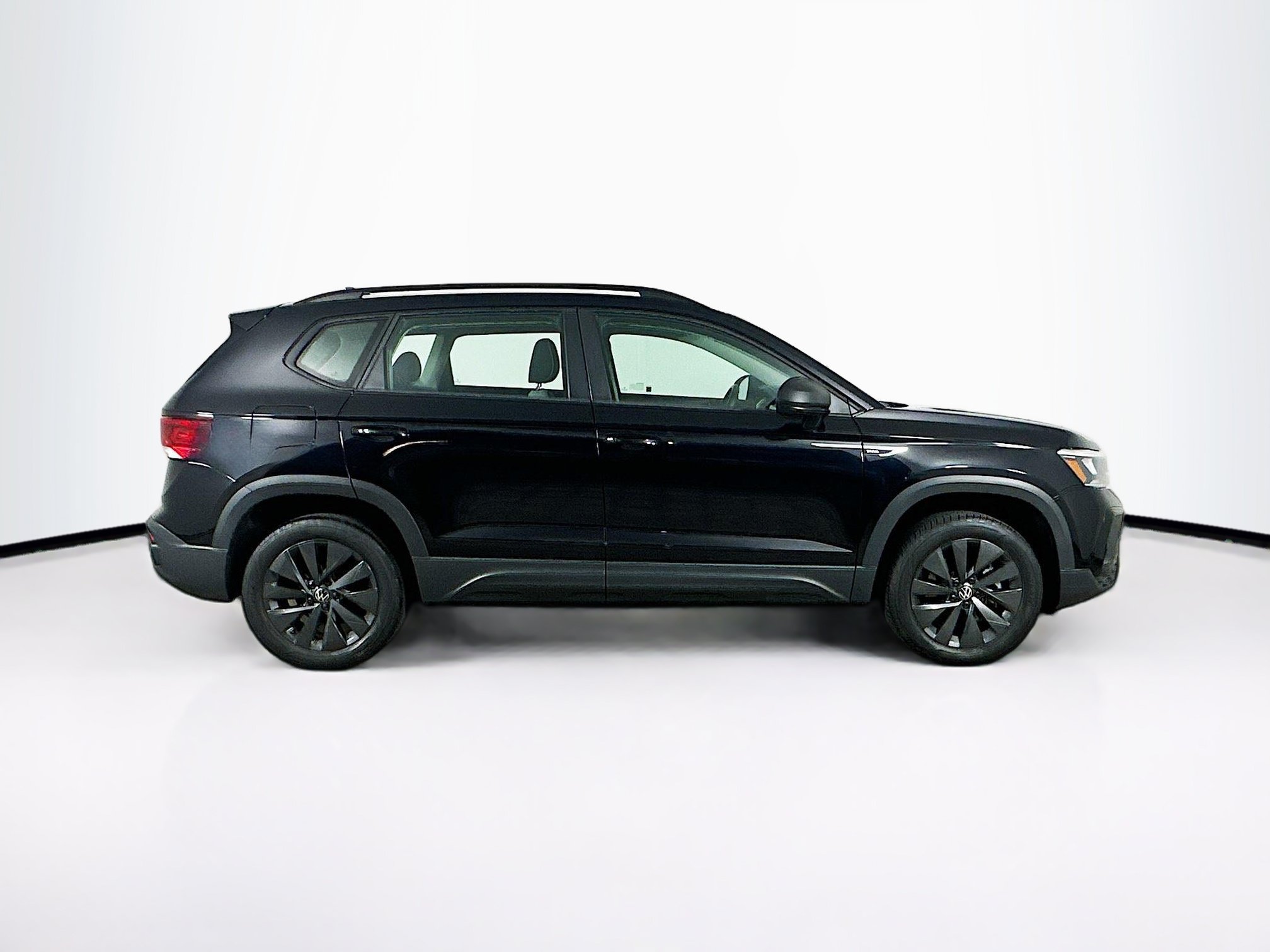 Used 2024 Volkswagen Taos S FWD image 10