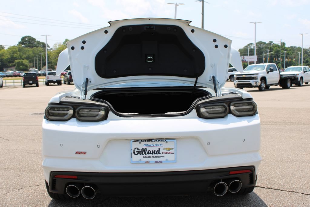 Used 2021 Chevrolet Camaro SS RWD image 15