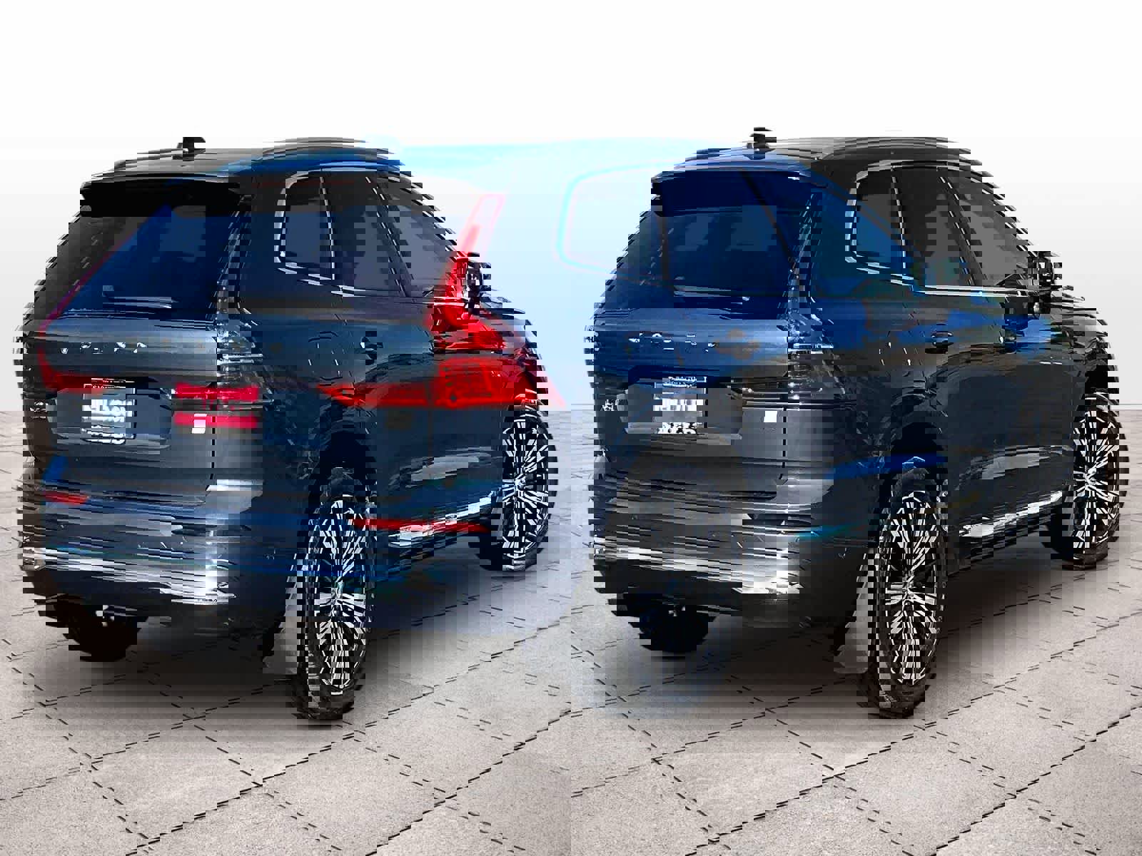 Used 2023 Volvo XC60 T8 Plus w/ Climate Package image 16