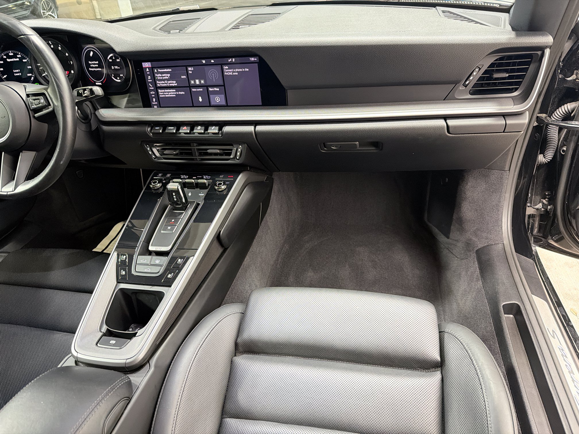 Certified 2020 Porsche 911 Carrera S RWD image 17
