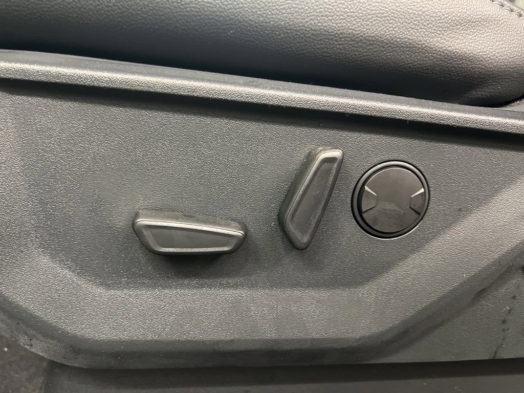 New 2025 Ford F150 Lariat w/ Equipment Group 501A Mid image 29