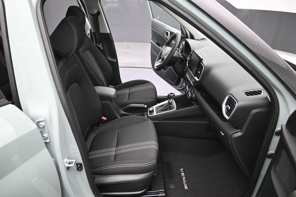 New 2026 Hyundai Venue SEL FWD image 30