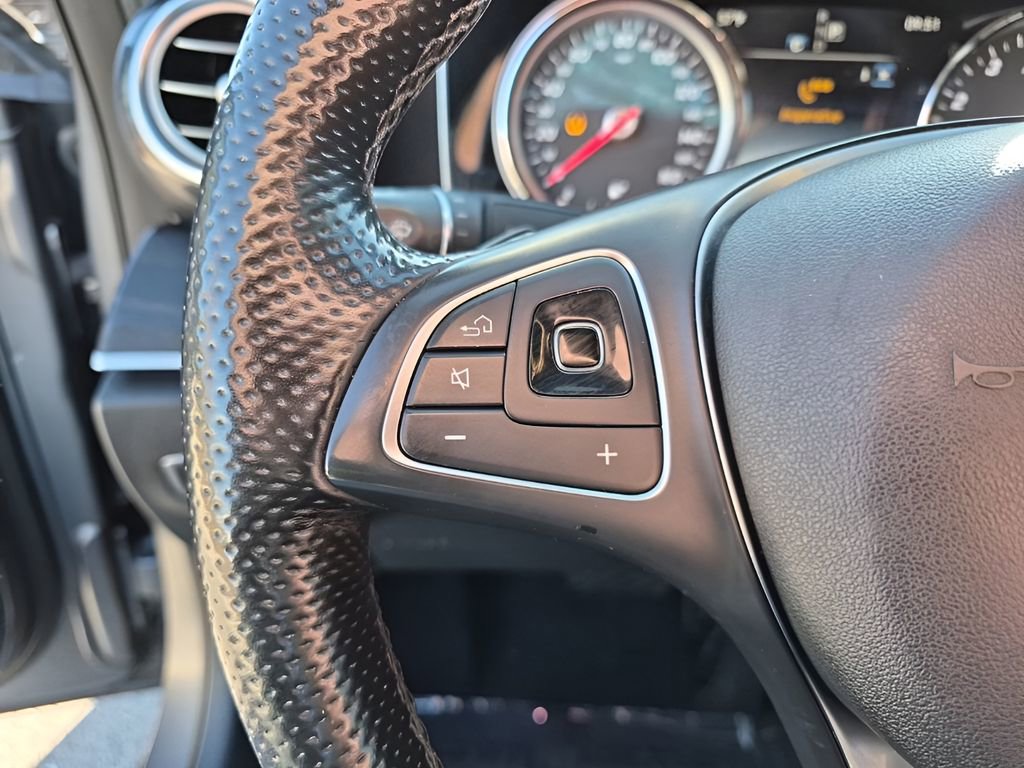 Used 2018 Mercedes-Benz E 300 image 33