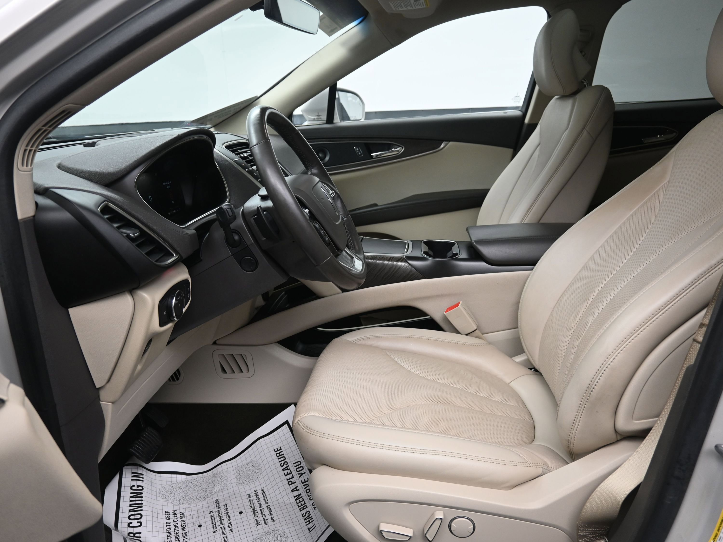 Used 2019 Lincoln Nautilus Reserve w/ Driver Assistance Package image 18