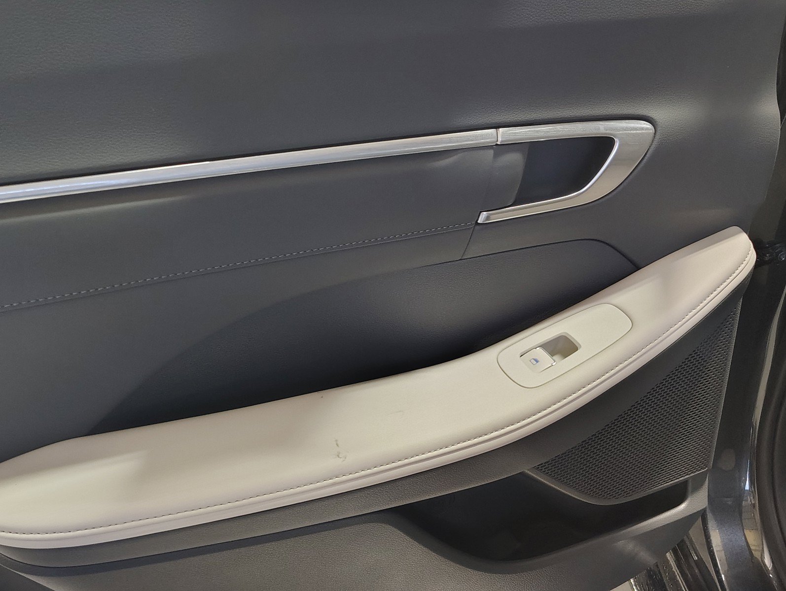 Certified 2023 Hyundai Sonata Limited FWD image 13