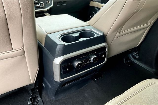 Used 2024 Ford Expedition Limited AWD/4WD image 33