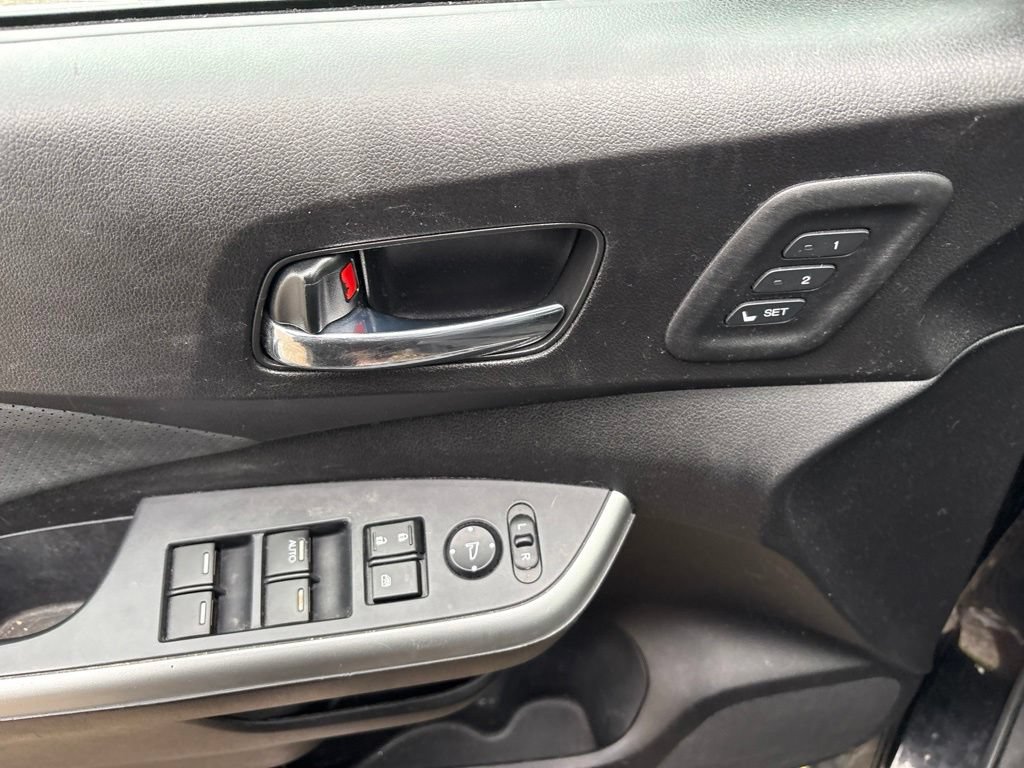 Used 2016 Honda CR-V Touring image 18