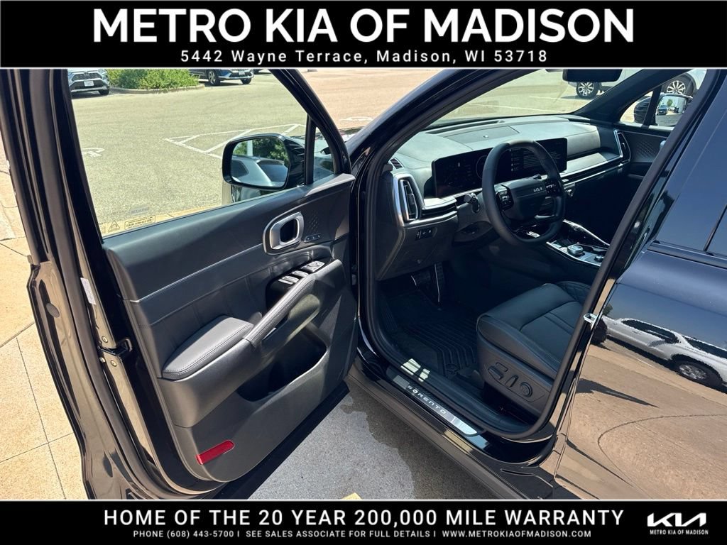 Used 2026 Kia Sorento SX Prestige AWD/4WD image 11