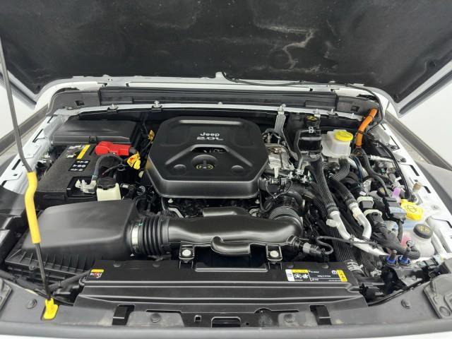 Used 2023 Jeep Wrangler Unlimited Rubicon 4xe image 3