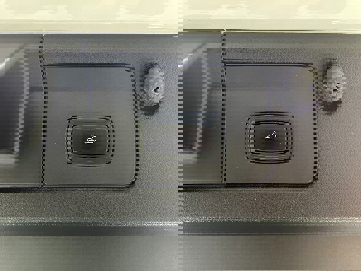 Used 2012 Porsche Panamera 4 image 59