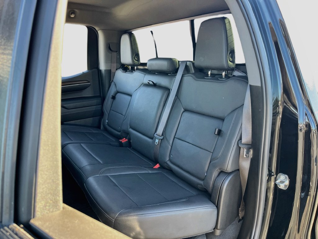 Used 2024 Chevrolet Silverado 1500 LT Trail Boss w/ LT Trail Boss Premium Package AWD/4WD image 25