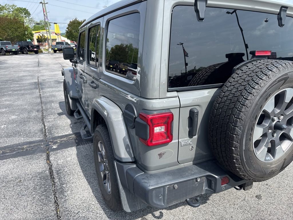 Used 2019 Jeep Wrangler Unlimited Sahara AWD/4WD image 9