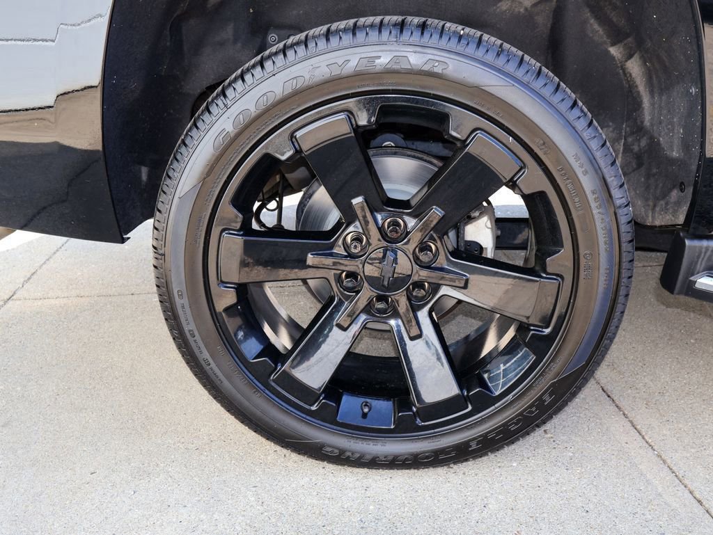 Used 2020 Chevrolet Tahoe Premier w/ Premier 6.2L Value Package image 10