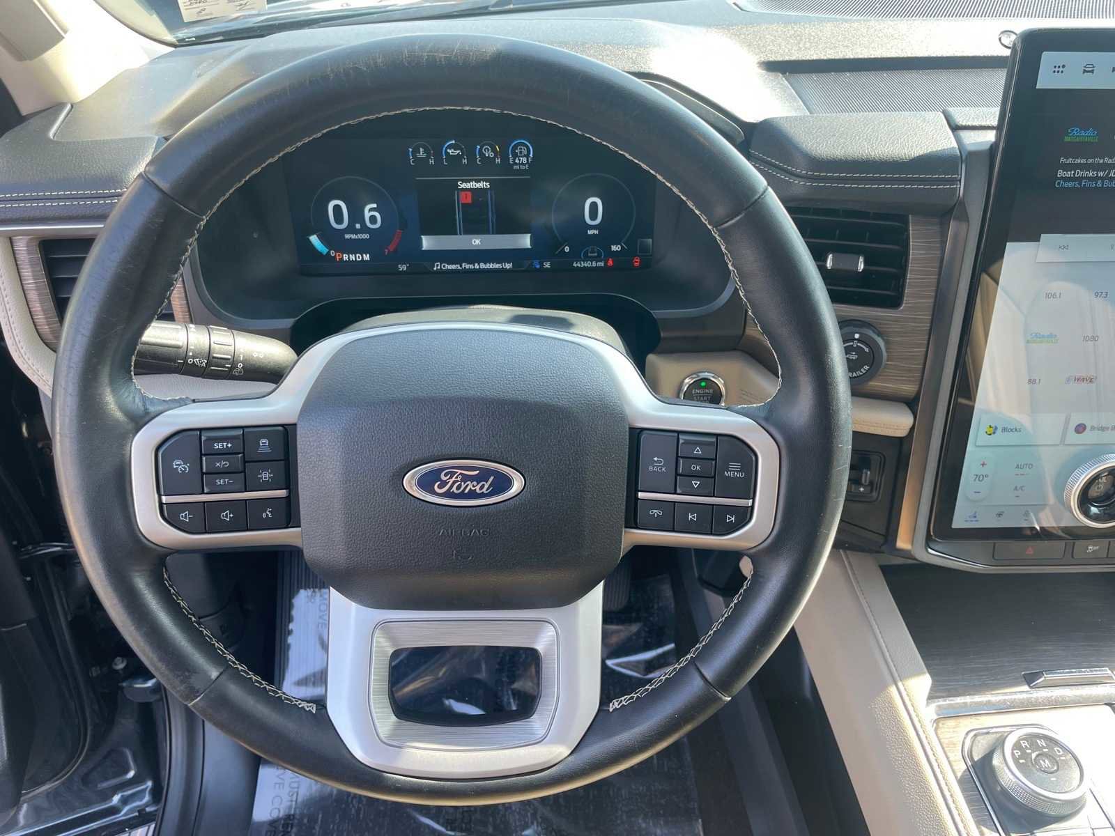 Used 2023 Ford Expedition Max Limited image 13