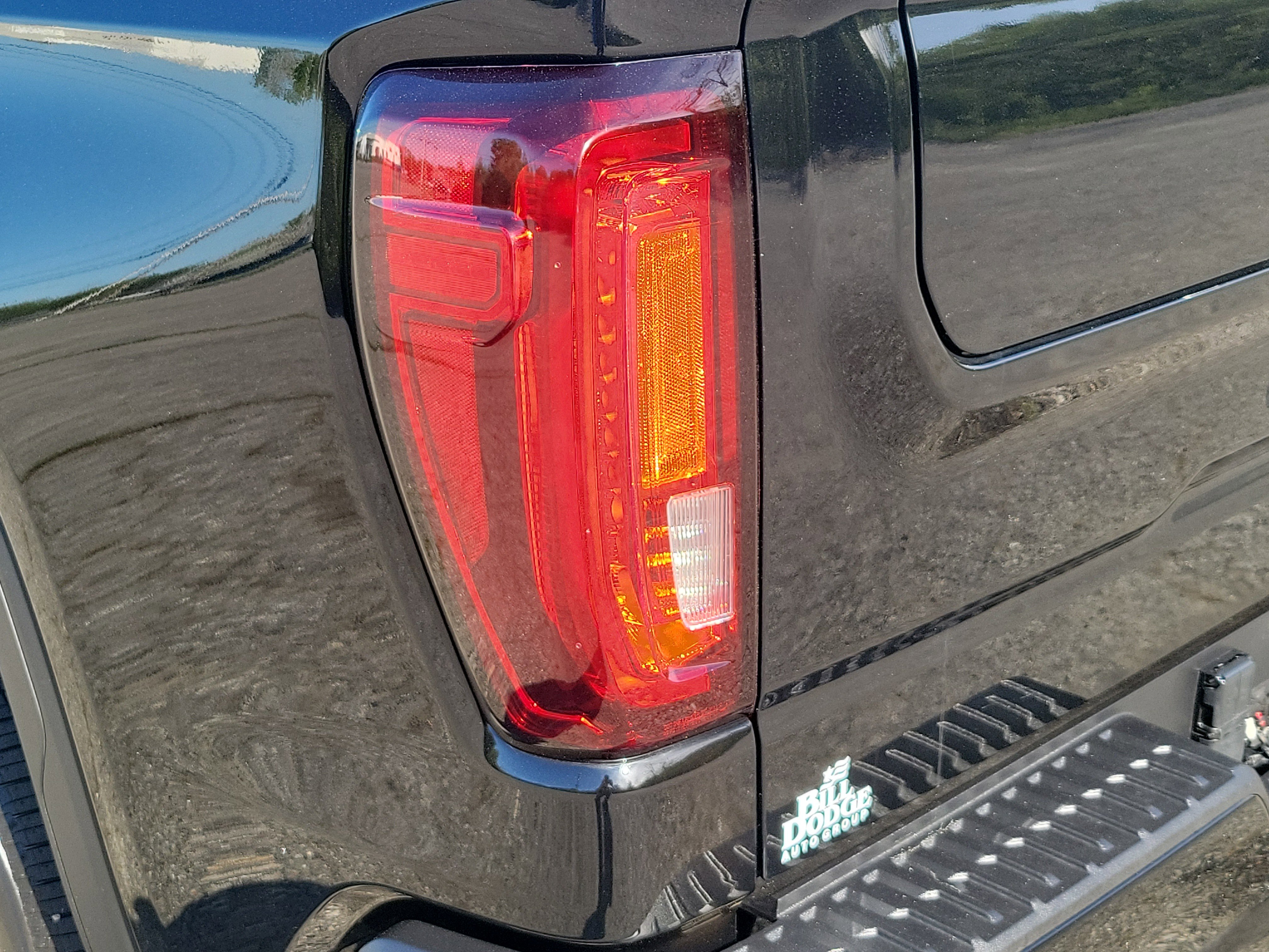 Used 2023 GMC Sierra 1500 Denali AWD/4WD image 11