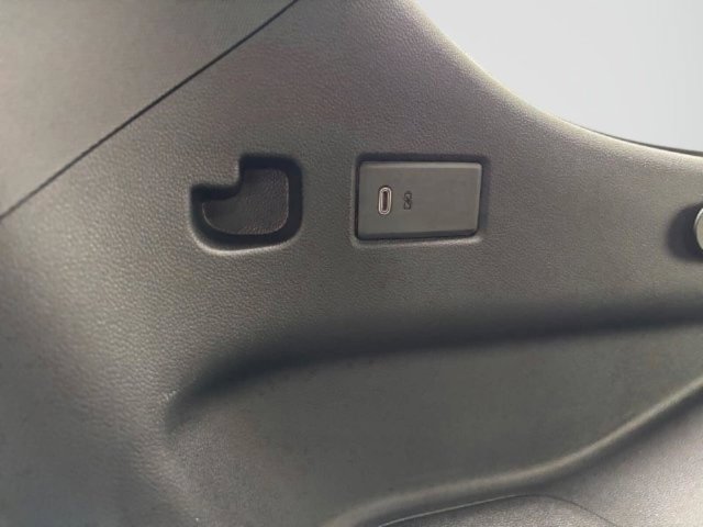 Used 2026 Chevrolet Tahoe Premier AWD/4WD image 42