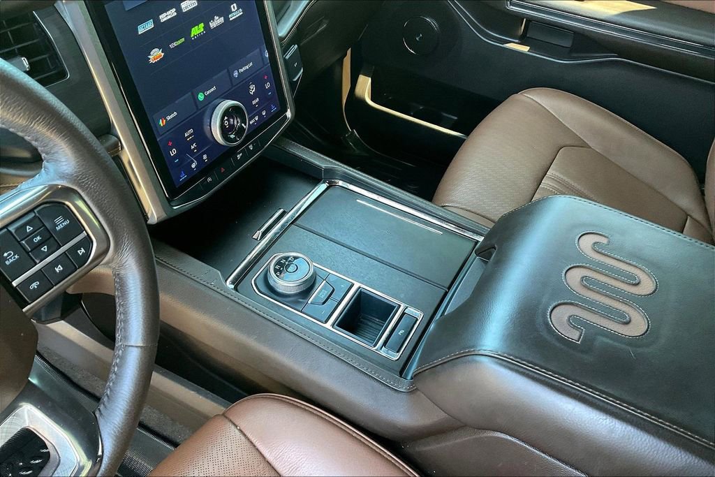Used 2024 Ford Expedition King Ranch RWD image 15