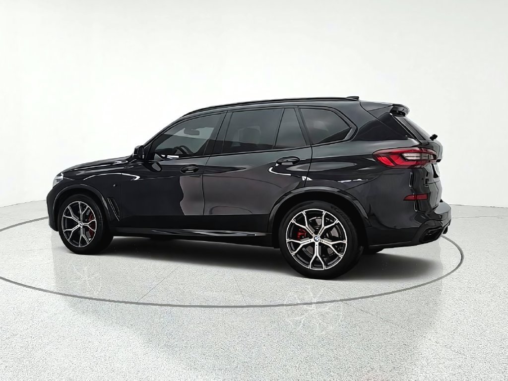 Used 2021 BMW X5 M50i AWD/4WD image 5