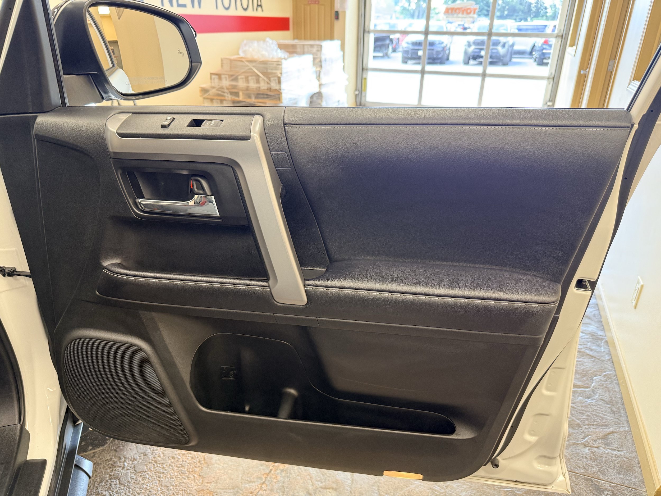 Certified 2024 Toyota 4Runner SR5 Premium w/ Moonroof Package AWD/4WD image 37