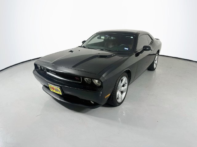 Used 2014 Dodge Challenger R/T Plus RWD image 4