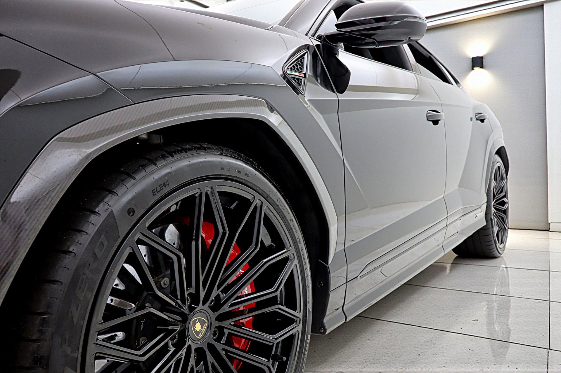 Used 2024 Lamborghini Urus Performante image 29