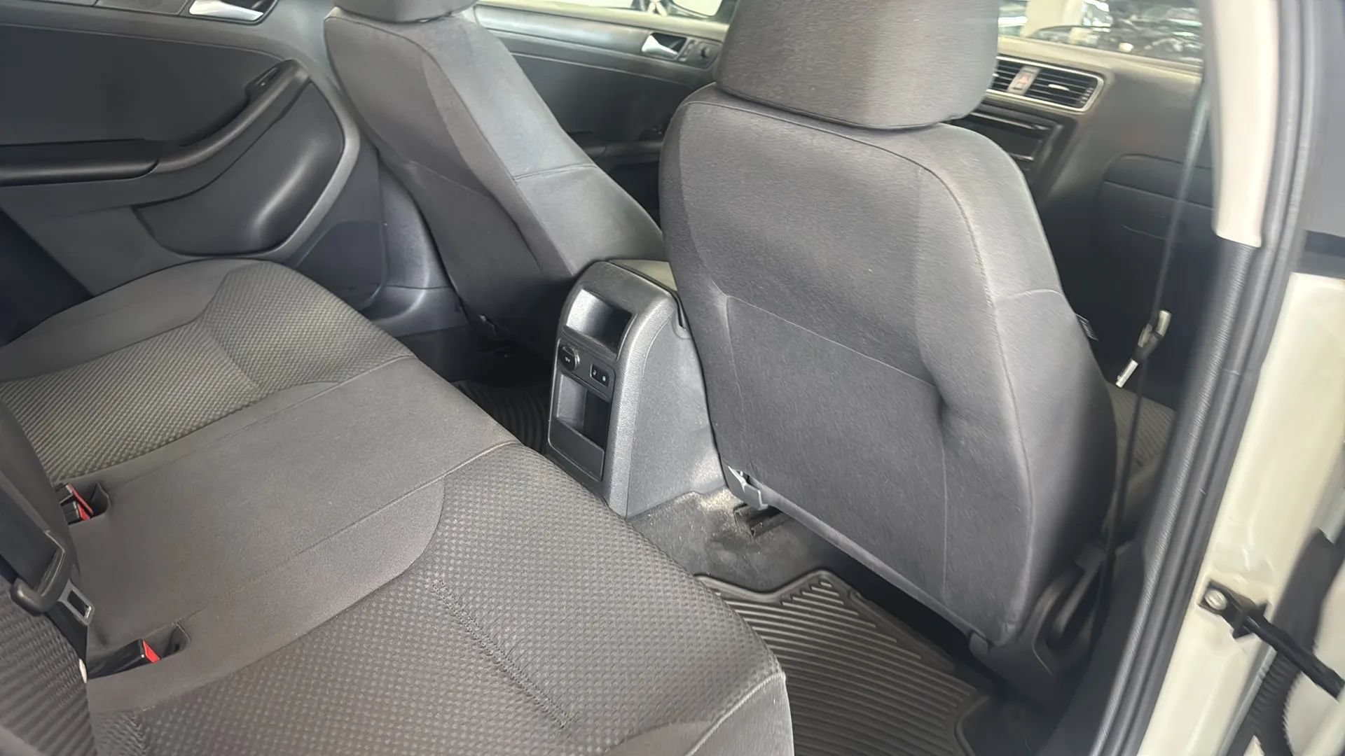 Used 2014 Volkswagen Jetta TDI Value Edition FWD image 26
