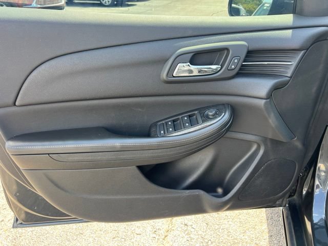 Used 2016 Chevrolet Malibu LT FWD image 18
