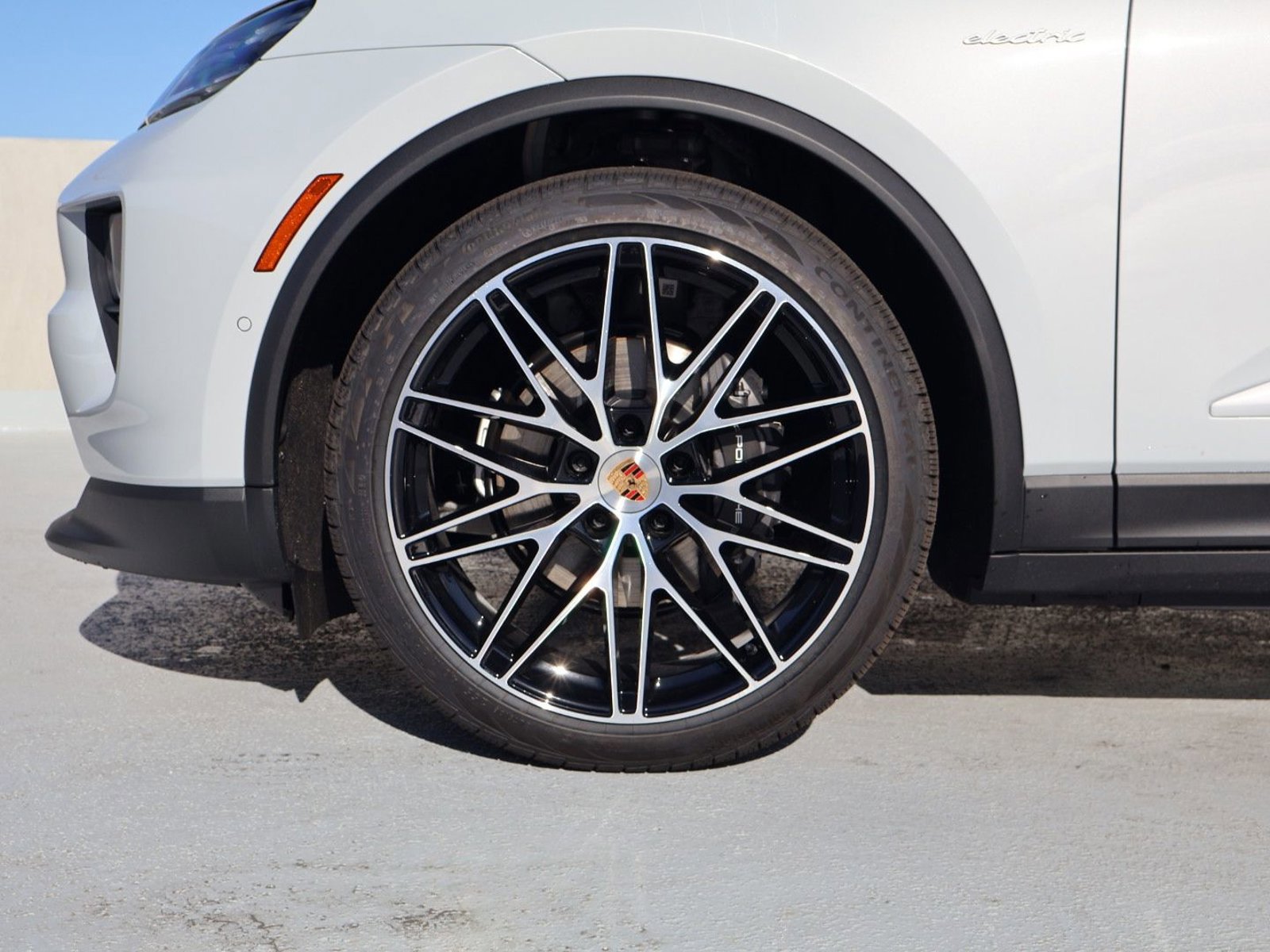 New 2026 Porsche Macan Electric image 26