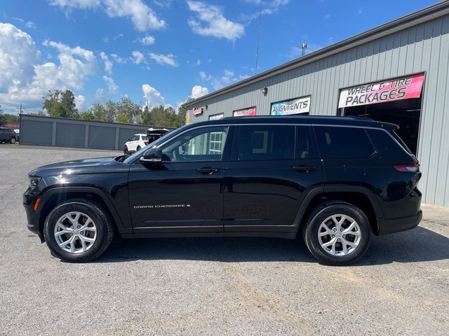 Used 2023 Jeep Grand Cherokee L Limited w/ Luxury Tech Group II image 4