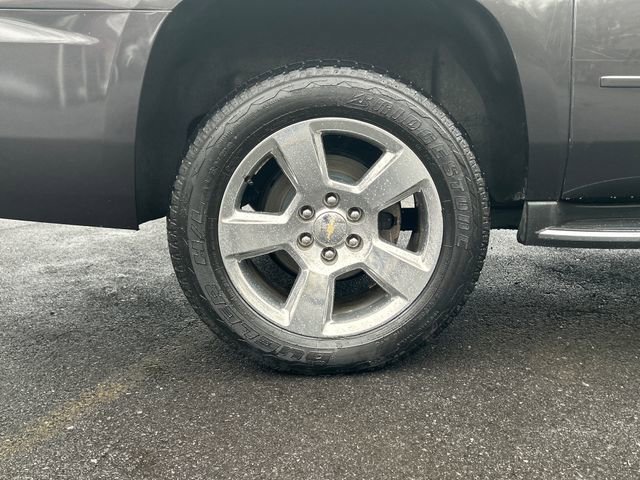 Used 2017 Chevrolet Suburban Premier image 29