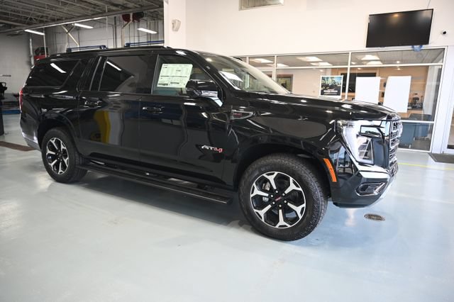 New 2026 GMC Yukon XL AT4 w/ AT4 Premium Plus Package AWD/4WD image 8