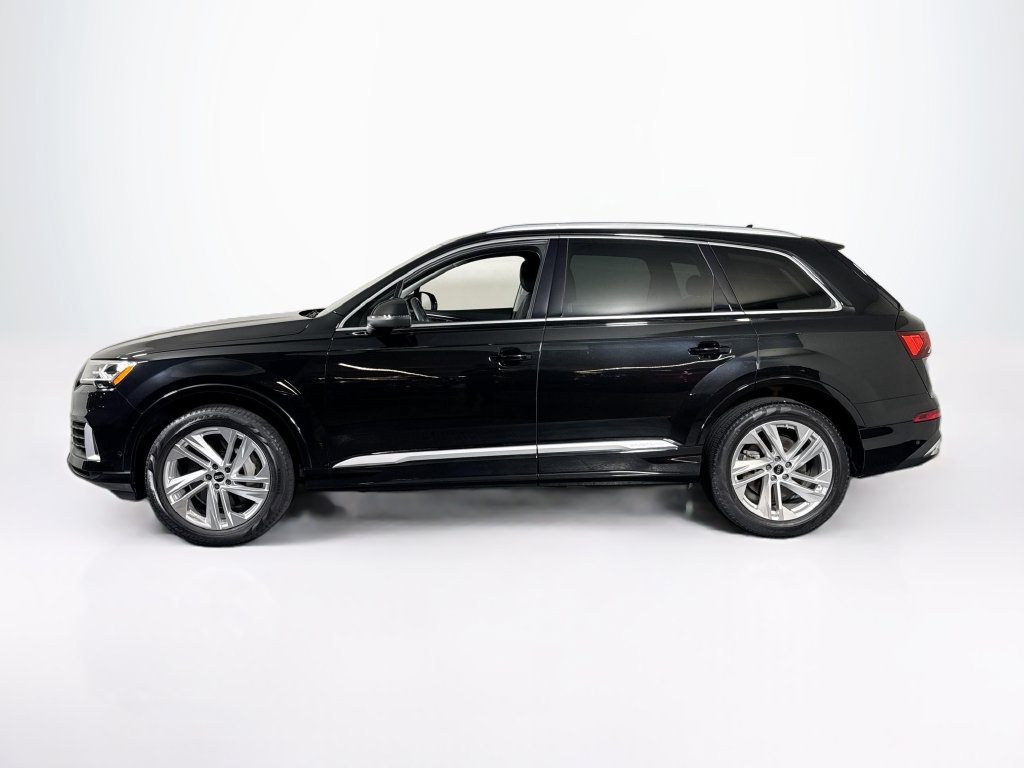 Used 2022 Audi Q7 3.0T Premium Plus w/ Premium Plus Package AWD/4WD image 2