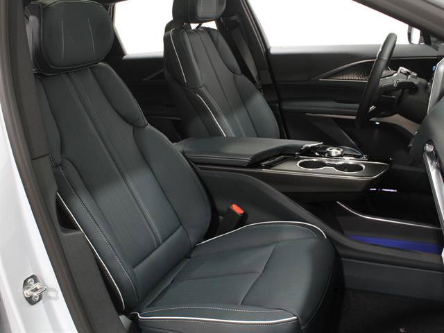 New 2026 Cadillac Lyriq Signature Sport image 18