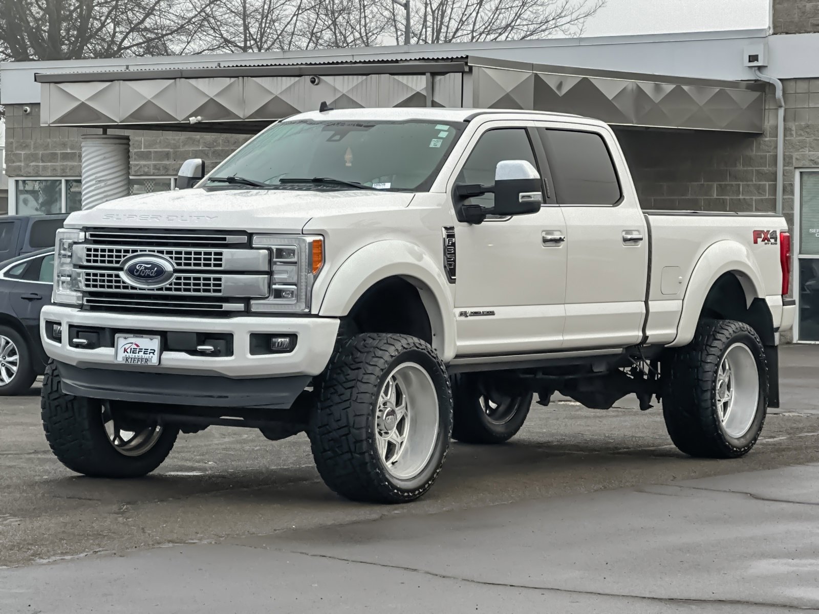 Used 2019 Ford F350 Platinum w/ Platinum Ultimate Package image 8