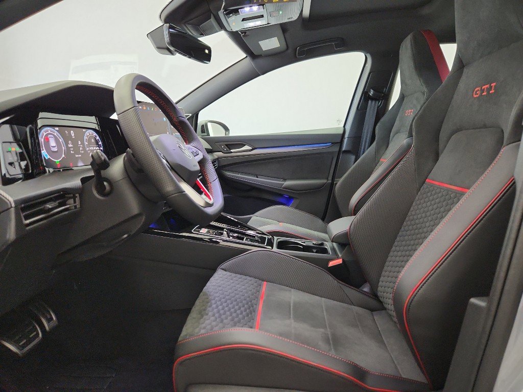 New 2026 Volkswagen GTI SE FWD image 6