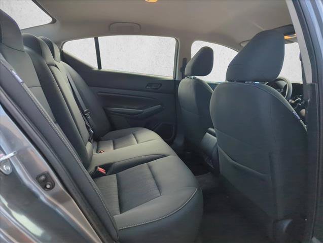 Used 2025 Nissan Altima 2.5 SV FWD image 19