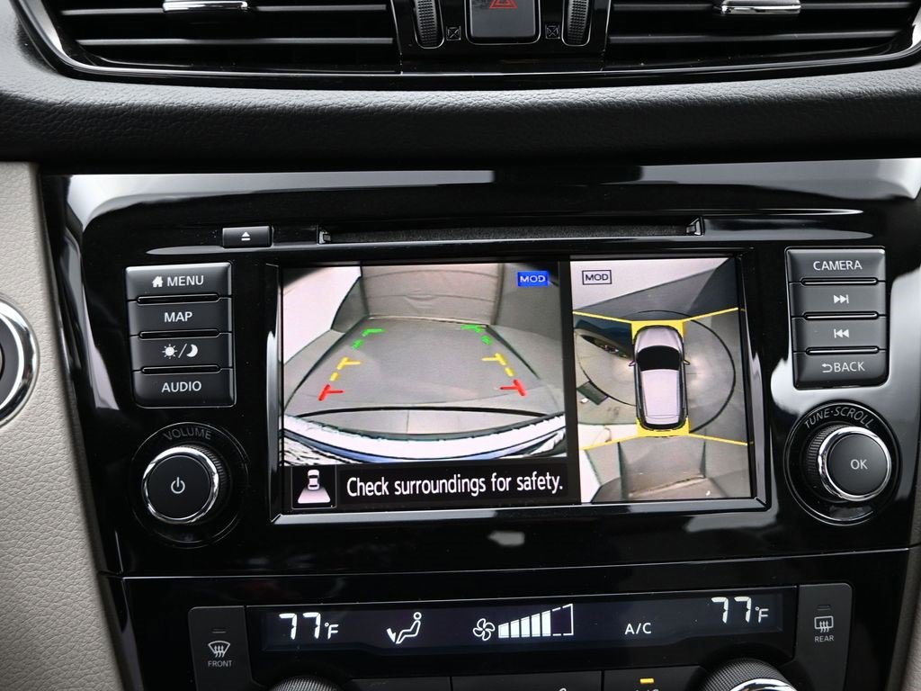 Used 2022 Nissan Rogue Sport SL w/ Premium Package image 16