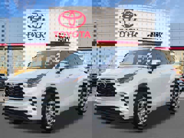 Used 2023 Toyota Highlander L image 1