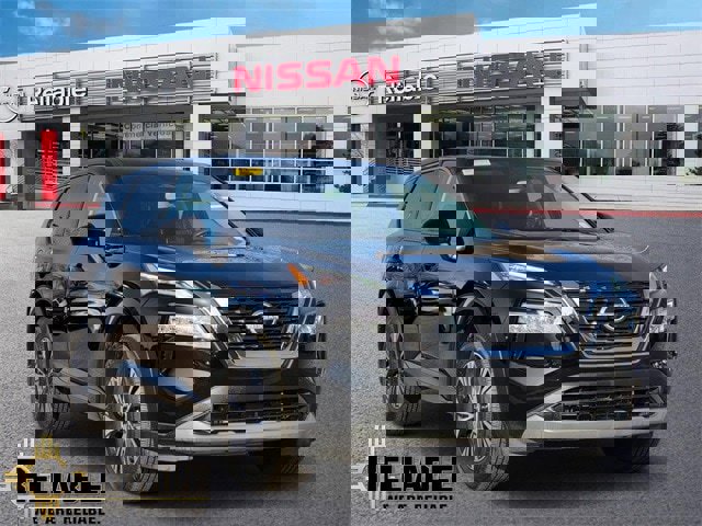 Certified 2023 Nissan Rogue SV image 1